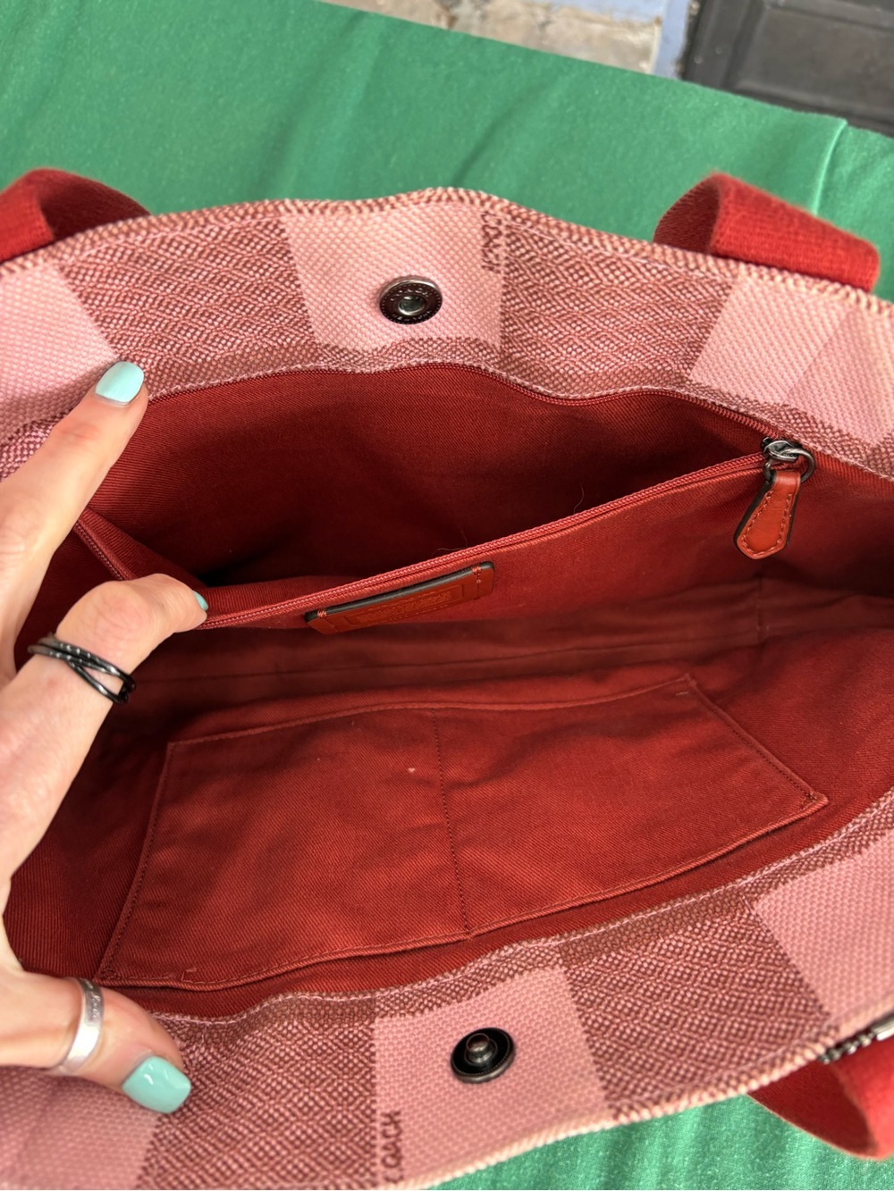 Coach tote bag red and pink plaid - Picture 5 of 9